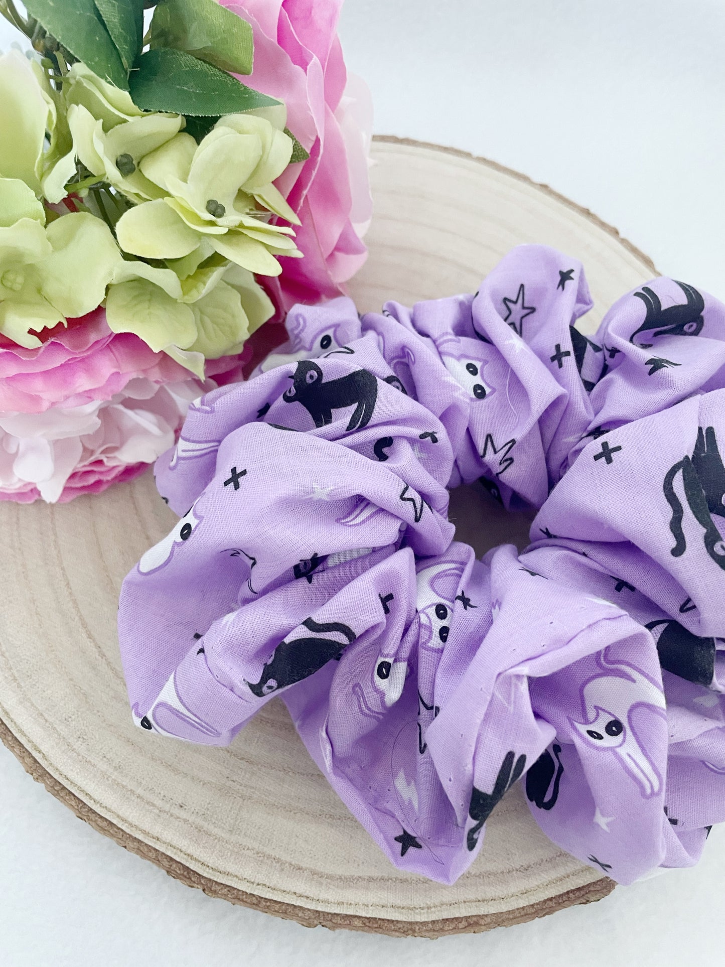 The (purple) Familiar XL Scrunchie *Limited Edition*