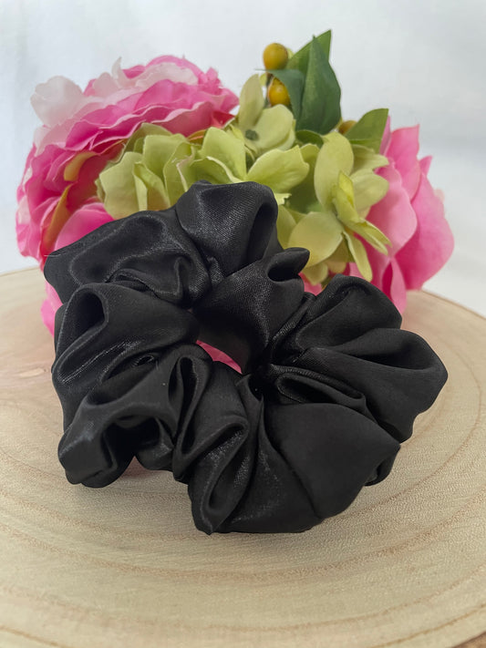 The Salem Regular Scrunchie