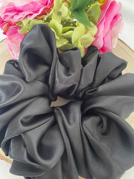 The Salem XL Scrunchie